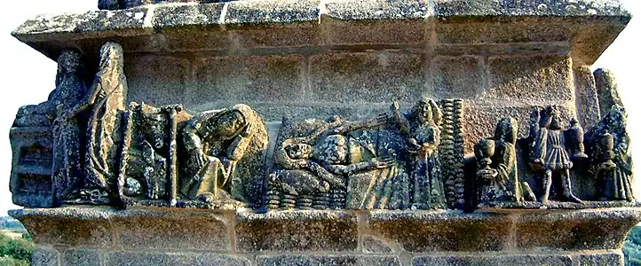 Le calvaire de Notre-Dame-de-Tronoën : face nord (vue partielle).