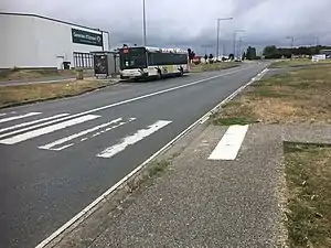 Le bus Heuliez GX 327 en 2018.