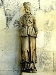 Statuette d'un homme barbu.