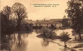 Capsulerie et déversoir.