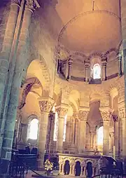 Intérieur de l'église de Saint-Nectaire