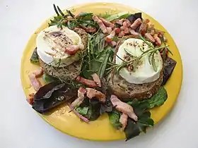 Salade de chèvre chaud.