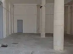 Photographie de l'intérieur de la salle.