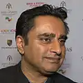 Sanjeev Bhaskar dans le rôle de Caïn