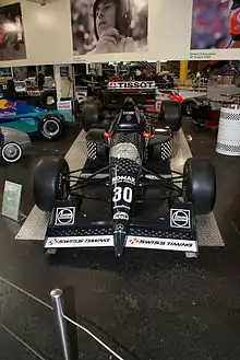 Vue avant de la Sauber C13 de Heinz-Harald Frentzen exposée à lAuto und Technik Museum de Sinsheim