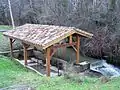 Le lavoir sur la Bassanne (janv. 2010)