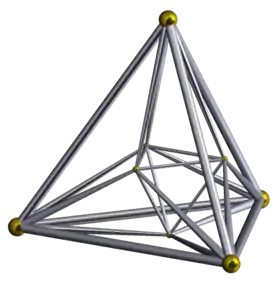 Squelette tridimensionnel d'une projection, en noir sur fond blanc.