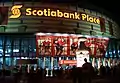 Le Place Banque Scotia de nuit en avril 2006