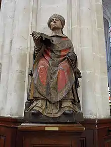 Saint Germain l'Auxerrois, sculpture en bois polychrome datée du XVe siècle.