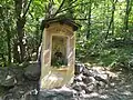 Chapelle votive dédiée à la Sainte Vierge et à Sainte Barbe, le long du sentier conduisant au sanctuaire