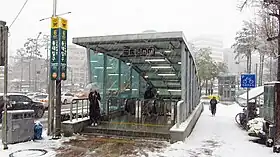 Accès n°6 à la station, en 2018.