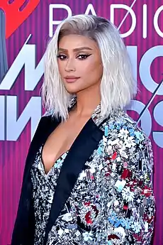 Shay Mitchell, l'interprète d'Emily Fields