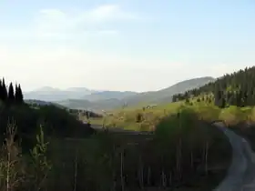 Vue du Moustag en arrière-plan.