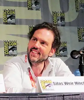 Silas Weir Mitchell interprète Monroe.