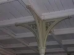 Marquise de quai (détail).