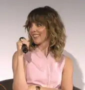 Sophia Di Martino dans le rôle de Sylvie