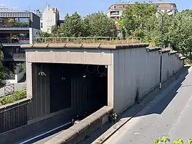 Sortie du tunnel menant au boulevard Albert 1er.