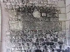 Blocs carolingiens en remploi.