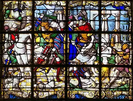 Elément de vitrail. Deux scènes sont représentées. A gauche, une femme nue, ligotée et entourée d'un homme en armes s'apprêtant à la frapper avec une verge. A droite, une femme nue, ligotée et la tête en bas s'apprête à être frappée par un hommes en armes portant un marteau.