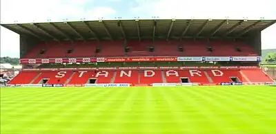 Tribune 2 du Kop rouche