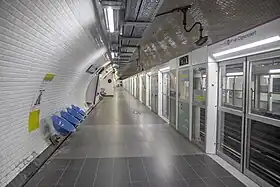 Quai en direction de Porte de Clignancourt.