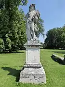 Statue de Zéphyr, place Charles Péguy.
