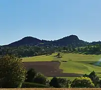 À droite, le suc de Saussac.