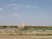 Mausolée, vue éloignée