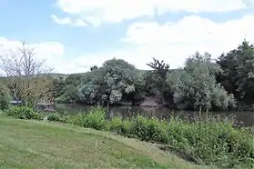 Vue du chemin de halage de la Seine.