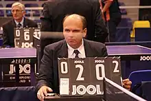 Arbitre de tennis de table