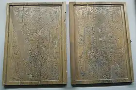 Tablettes en bois du 2e siècle après Jésus-Christ représentant le zodiaque.