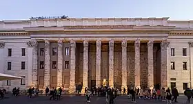 Image illustrative de l’article Temple d'Hadrien