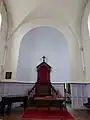 Chaire et table de communion.