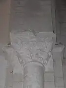 Chapiteau à têtes de Lion