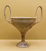 Une kylix (ou un canthare) avec des traces d'étamage, vers -1400, Athènes.