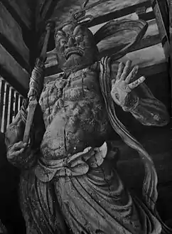 Niō de la grande porte sud (Nandai-mon) du Tōdai-ji de Nara, par Kaikei et Unkei, début XIIIe siècle.