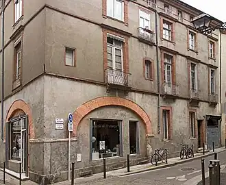 Façade latérale de l'hôtel Ysalguier.