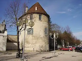 Tour des Arbalétriers.