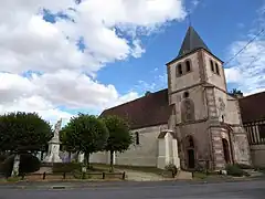 Tour porche et mur nord.