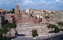 Le forum de Trajan et les marchés de Trajan vus depuis le Vittoriano.