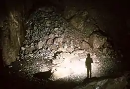 Fond du gouffre T2 (-1256 m) dans la salle des Bragasellus.