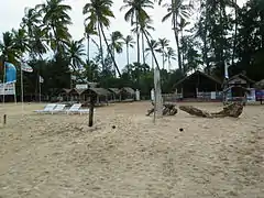 Paillotes pour touristes.