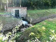 Trop-plein de l'aqueduc de l'Avre.