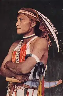 Jeune aborigène Tsou, de langue austronésienne. Photographie d'avant 1945