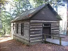 L'église en rondins.