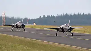 Deux F-35 sur la base aérienne de Spangdahlem.