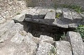 Entrée du caveau de la maison de Yabninou (ou Palais sud).