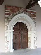 Vantaux de l'église, classés aux Monuments historiques.