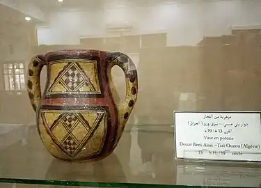 Vase en poterie, de Beni Aïssi à Tizi ouzou du XIXe siècle