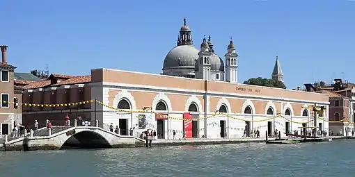 Les Magazzini del Sale, vastes entrepôts du sel.